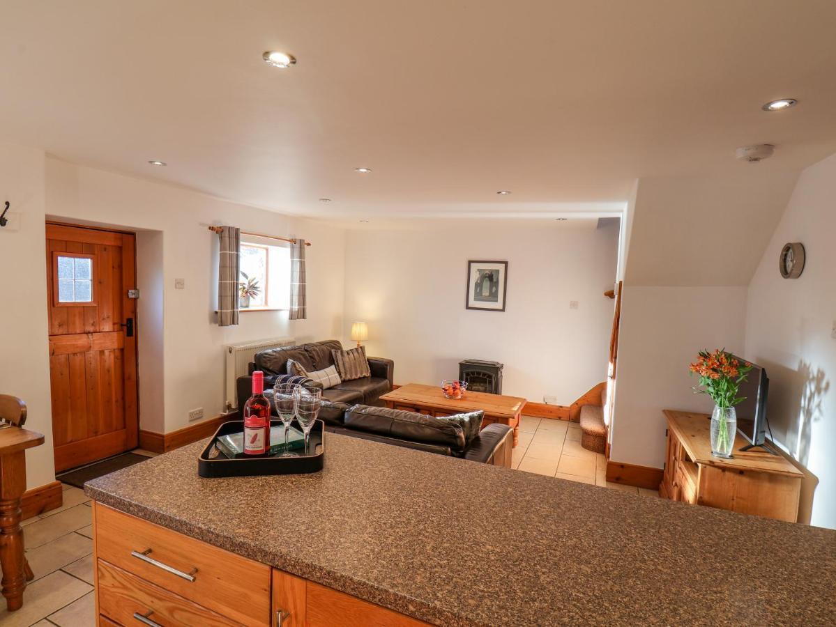 Hayloft Cottage Staintondale Extérieur photo