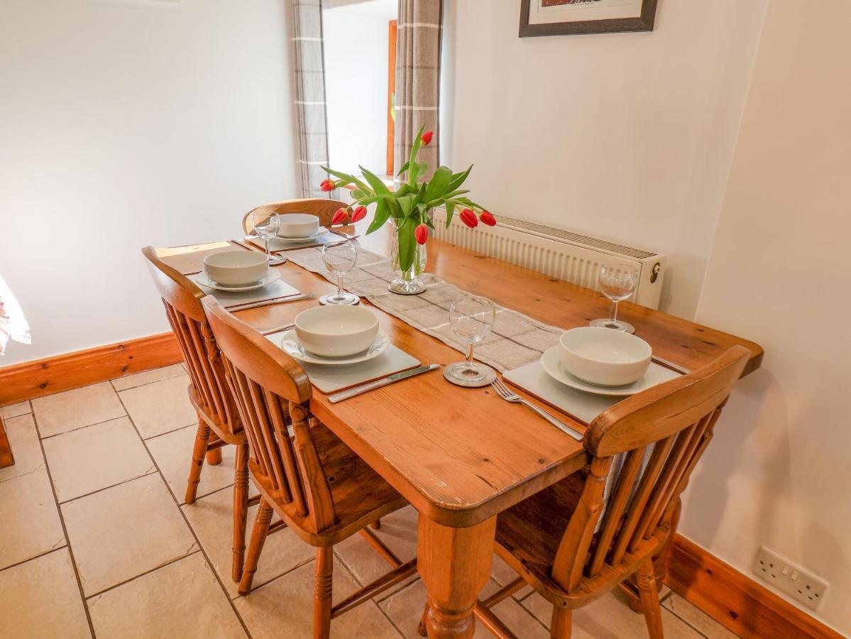Hayloft Cottage Staintondale Extérieur photo